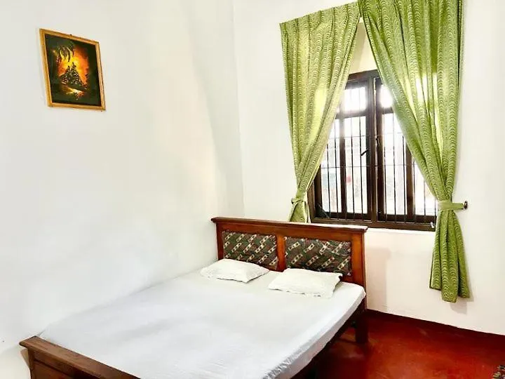 Sadamadala Guest House Kandy